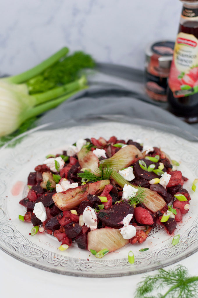 Fenchelsalat mit rote Bete, Ziegenfrischkäse und Walnüssen - Eine ...