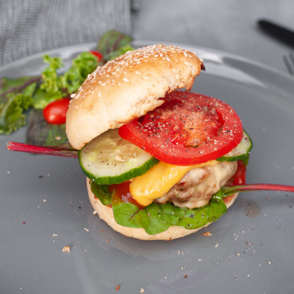 Bärlauch-Burger mit selbstgemachten Burger-Buns